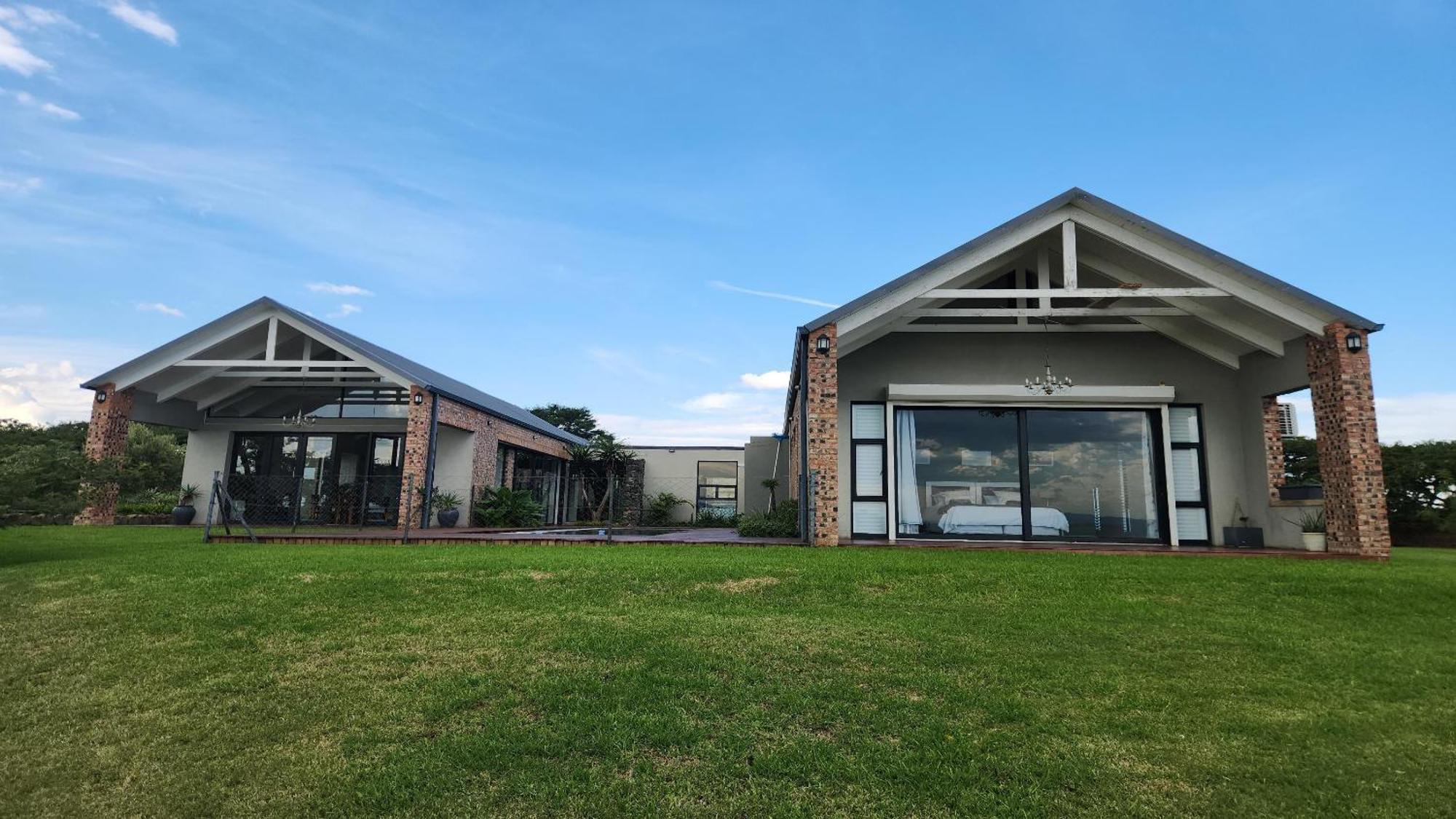 Hilltop House Ladysmith Exterior photo